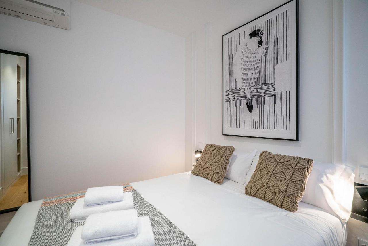 Smartr Madrid Gran Via Apartments Ngoại thất bức ảnh