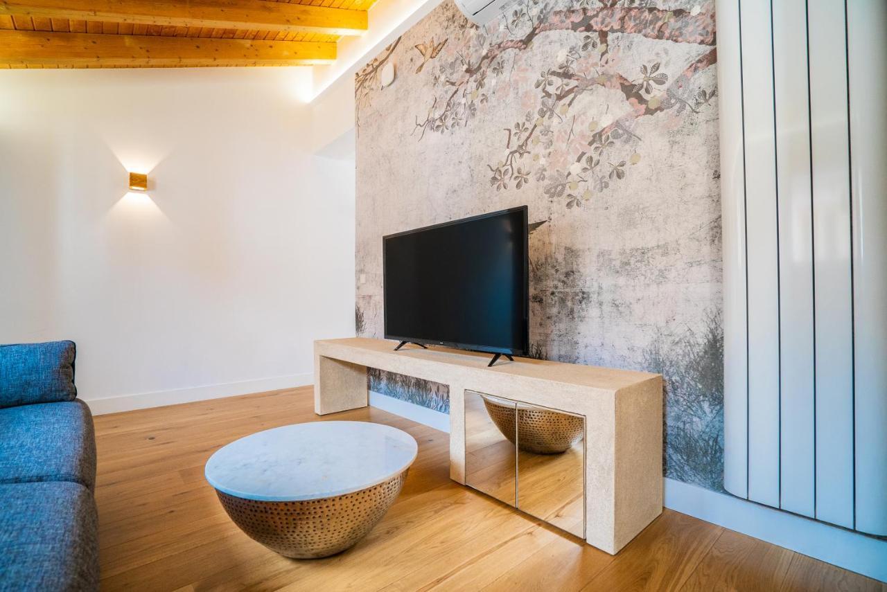 Smartr Madrid Gran Via Apartments Ngoại thất bức ảnh