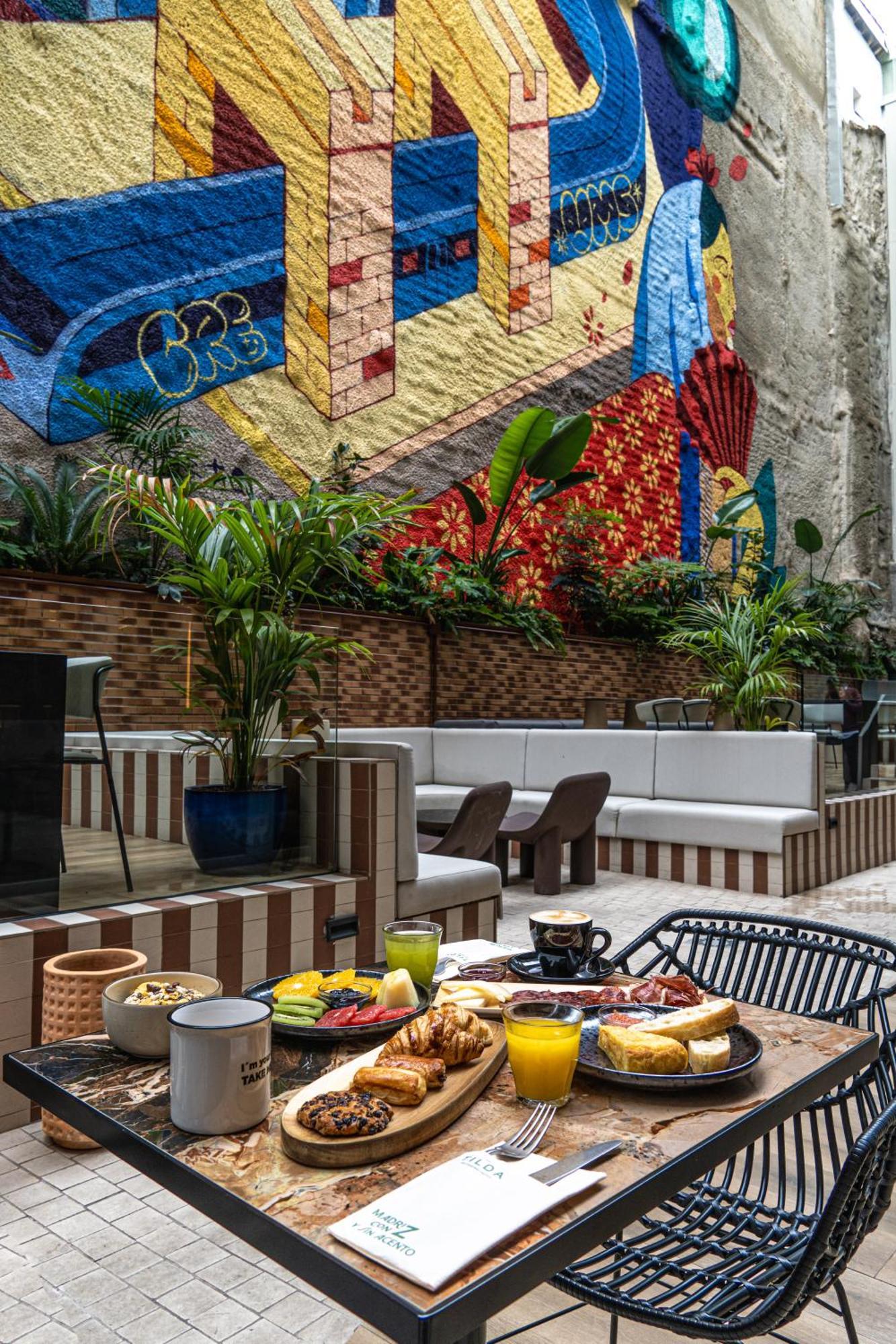 Smartr Madrid Gran Via Apartments Ngoại thất bức ảnh